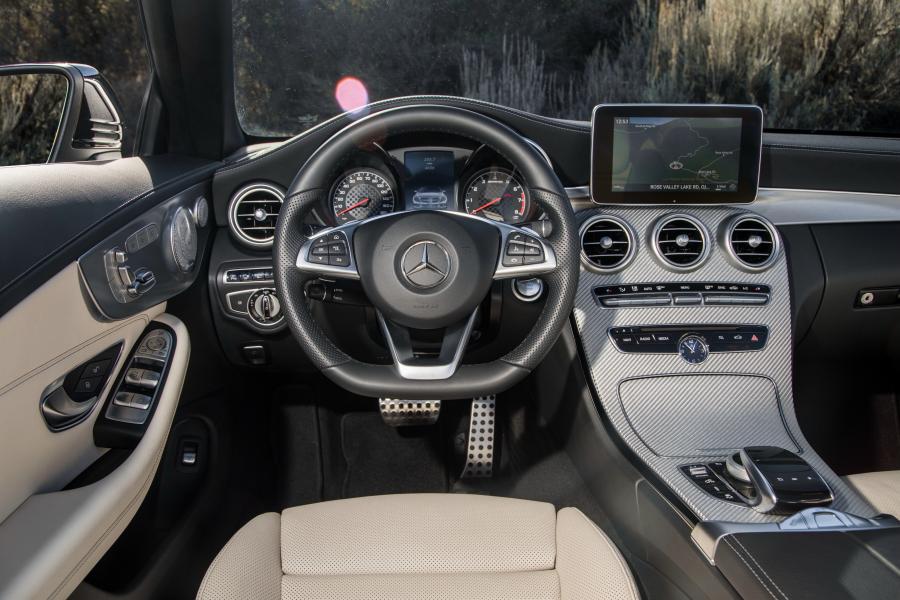 Торпедо Mercedes-AMG C43 4Matic Cabriolet 2016 года  (NA) (фото 18 из 25)